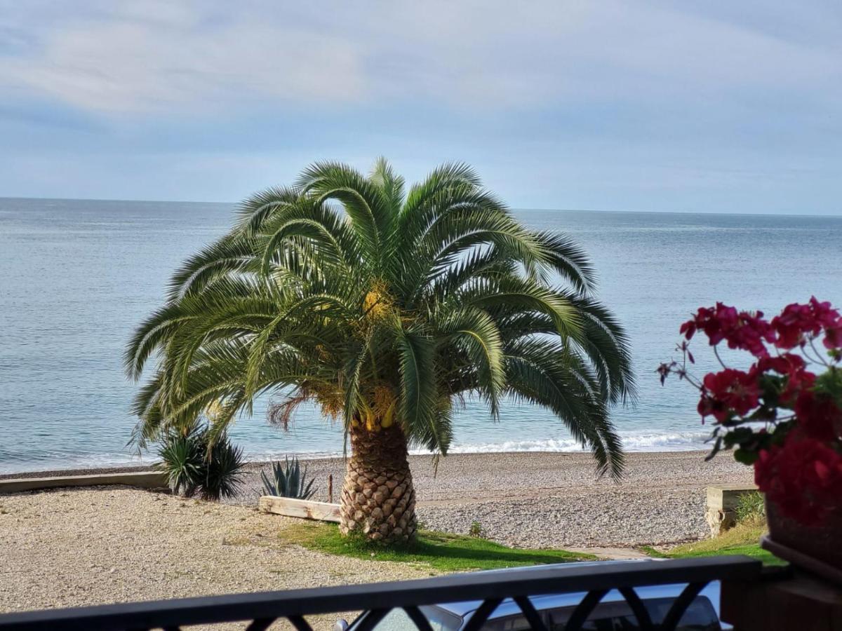 Arsaul Hotel New Athos Kültér fotó